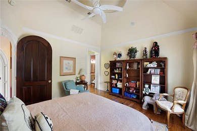 Renowned for its exclusivity and timeless stature, 1 Rimrock - photo 31