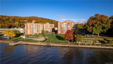 Hudson River - Rockland County Home For Sale in Orangetown New York