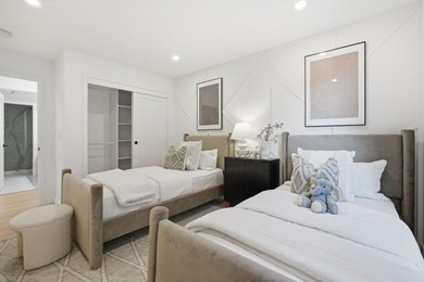 Newly completed after a comprehensive modern transformation - photo 38