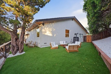 Newly completed after a comprehensive modern transformation - photo 47