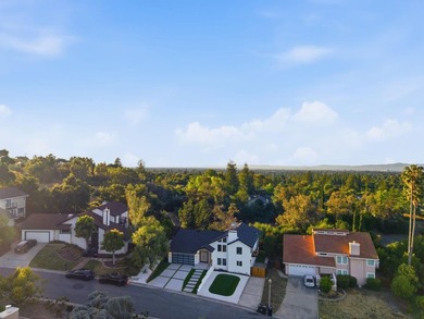 Newly completed after a comprehensive modern transformation - photo 49