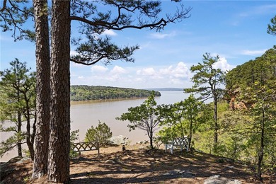 Renowned for its exclusivity and timeless stature, 1 Rimrock - photo 51
