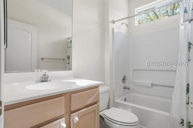 Well-maintained Potomac model located on a quiet cul-de-sac in - photo 10