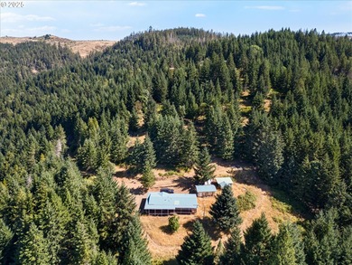 Lake Home For Sale in Glide, Oregon