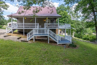 Waterfront home, Large shop and 2 Docks with ramp down the street - photo 39