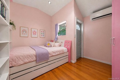 Great detached big house in the heart of Ditmars Park. Walking - photo 6