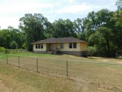 Toledo Bend Lake Home Sale Pending in Milam Texas