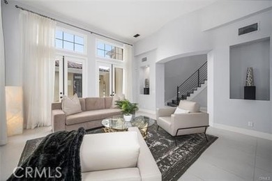Welcome to a beautifully remodeled and fully furnished - photo 9