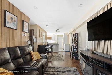 Just bring your paint colors. This recently fully renovated 3 - photo 3