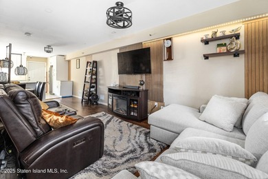 Just bring your paint colors. This recently fully renovated 3 - photo 4