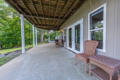 Waterfront home, Large shop and 2 Docks with ramp down the street - photo 33