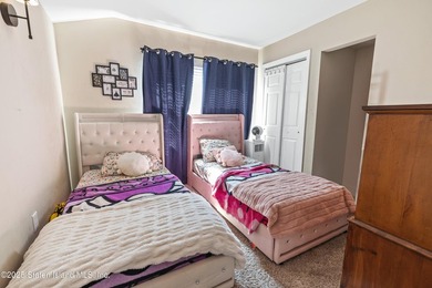 Just bring your paint colors. This recently fully renovated 3 - photo 10