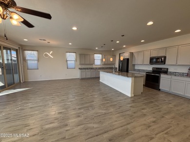 Beautiful Single story, 3 bedrooms 2.5 bath w/Den 2300 sq. ft