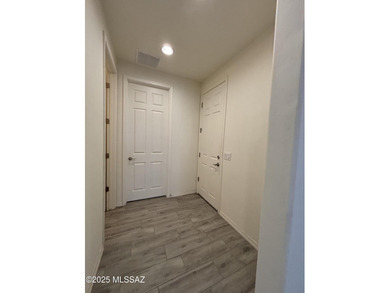 Beautiful Single story, 3 bedrooms 2.5 bath w/Den 2300 sq. ft