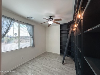 Beautiful Single story, 3 bedrooms 2.5 bath w/Den 2300 sq. ft