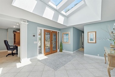 Set on more than one acre in the heart of Sea Pines, this - photo 5