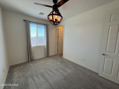 Beautiful Single story, 3 bedrooms 2.5 bath w/Den 2300 sq. ft