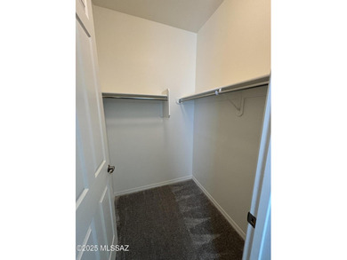 Beautiful Single story, 3 bedrooms 2.5 bath w/Den 2300 sq. ft