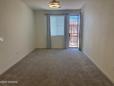 Beautiful Single story, 3 bedrooms 2.5 bath w/Den 2300 sq. ft