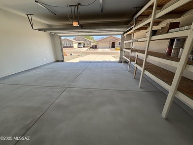 Beautiful Single story, 3 bedrooms 2.5 bath w/Den 2300 sq. ft