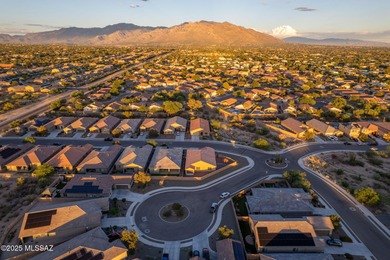 Beautiful Single story, 3 bedrooms 2.5 bath w/Den 2300 sq. ft