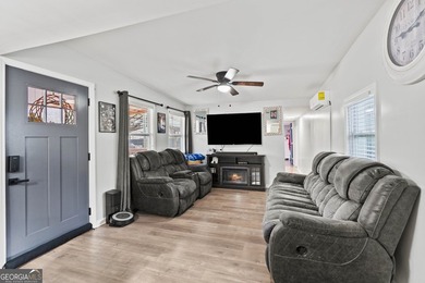 Don't overlook this one - it has been completely transformed - photo 7