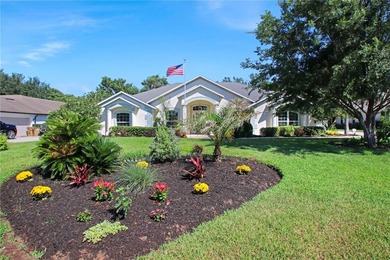 Awesome and beautiful, well cared for, and maintained pool home - photo 2