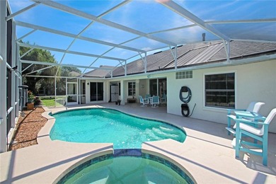 Awesome and beautiful, well cared for, and maintained pool home - photo 5