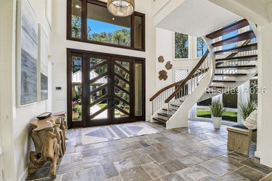 Truly an iconic landmark residence along the shores of the Port - photo 14