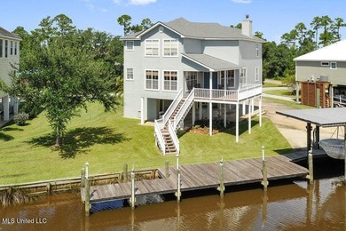 Lovely 3 bedroom, 3 bath waterfront property in Timber Ridge - photo 1
