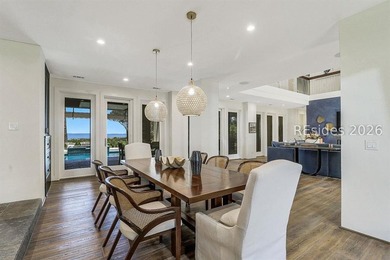 Truly an iconic landmark residence along the shores of the Port - photo 22