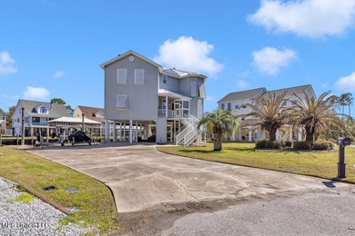 Lovely 3 bedroom, 3 bath waterfront property in Timber Ridge - photo 3