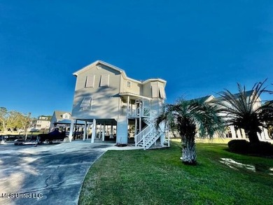 Lovely 3 bedroom, 3 bath waterfront property in Timber Ridge - photo 5