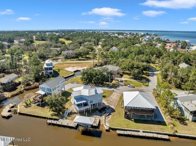 Lovely 3 bedroom, 3 bath waterfront property in Timber Ridge - photo 9