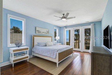 Truly an iconic landmark residence along the shores of the Port - photo 45