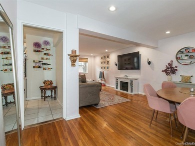 LARGE JR-4 CONVERTED TO A TRUE 2 BEDROOM! LOCATED IN THE HEART - photo 3