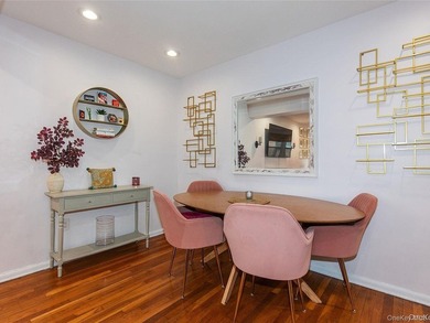 LARGE JR-4 CONVERTED TO A TRUE 2 BEDROOM! LOCATED IN THE HEART - photo 6