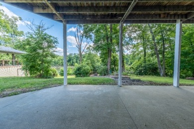 Waterfront home, Large shop and 2 Docks with ramp down the street - photo 32