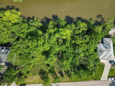 Dreaming of lakefront living without the hefty price tag? This - photo 5