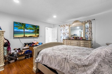 Bright 3/2 corner condo offering golf course living in Inverrary - photo 20