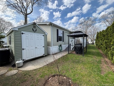 Welcome to Glenwood Village a 55+ Manufactured Home Community - photo 36