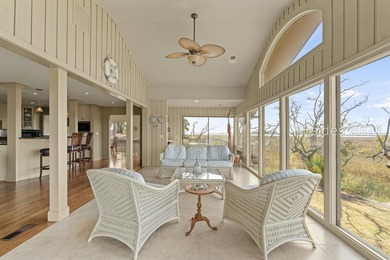 A Rare Point Comfort Peninsula Property. Tucked away on one of - photo 7