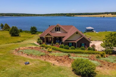 Waters Edge Lake Home For Sale in Athens Texas