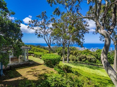 A rare opportunity to acquire a historic Honolulu estate. Built - photo 1