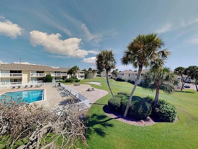 Renovated 1-bedroom condo in a peaceful setting with mature - photo 4