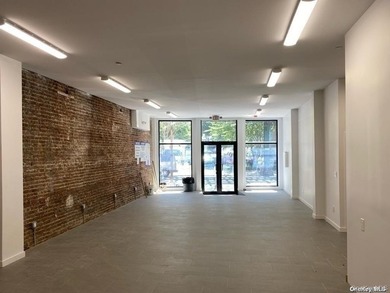 Introducing an exceptional three-story mixed-use building - photo 5