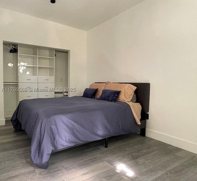 Unapproved short sale. Move-in ready, remodeled home with a pool - photo 22