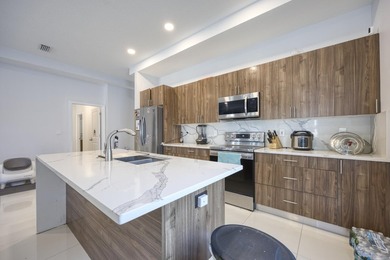 Dream Home in West Palm Beach! Welcome to 941 Fitch Dr - a - photo 25