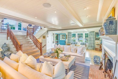 Rocky Island blends classic Cape charm with contemporary style - photo 8