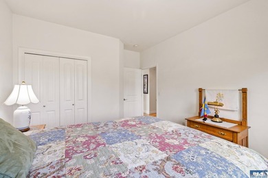Beautiful single-level townhome in desirable Maple Ridge Estates - photo 29